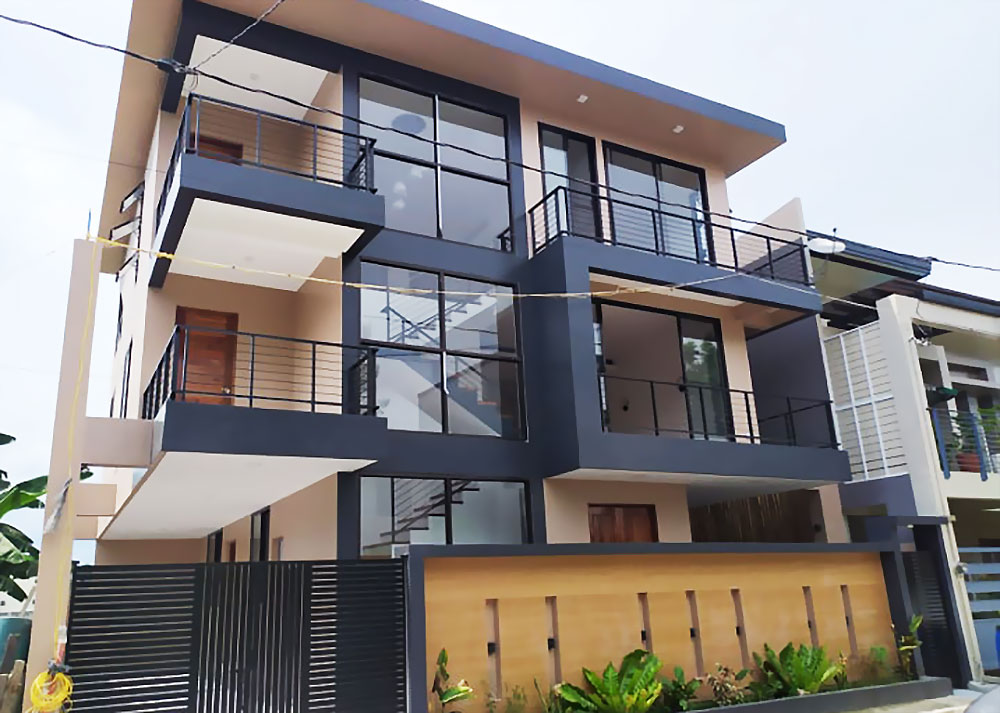 3-storey-house-and-lot-with-swimming-pool-and-huge-rooftop-for-sale-at