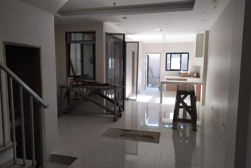 Modern-Townhouse-at-Lower-Antipolo-9