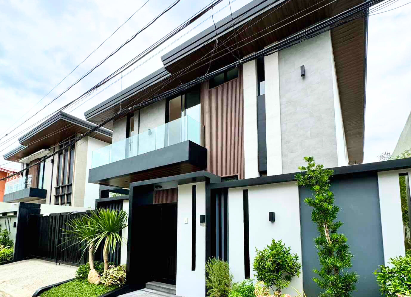 BF Parañaque House for Sale: Newly Built Contemporary Home