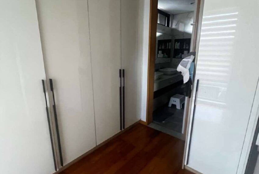 cd506eb7-6585-4265-9ee9-88e1424d2136