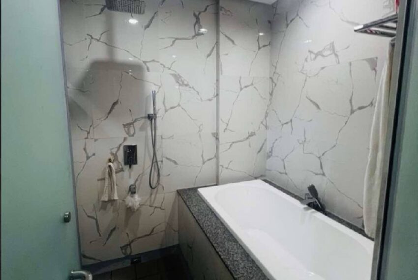 f66ab651-5c4d-46e2-9324-48a42fc571d7