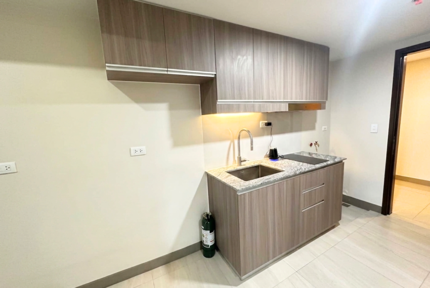 Park McKinley West - Kitchen